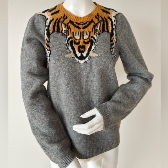 Vintage Gucci Tiger Wool Sweater – Made in Italy Grey Knit Pullover - Picture 3 of 7